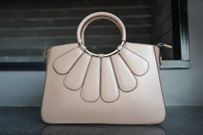 Handbag انتخاب کیف زنانه متناسب با فرم اندام